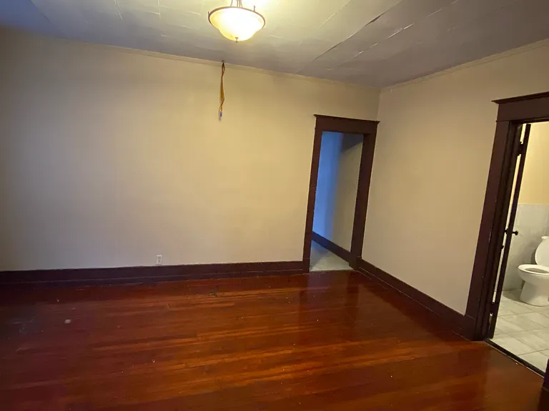 313 S 3rd St #4 — Photo 10