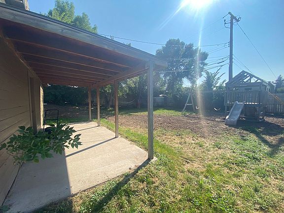 4th image of 1701 Lodge St