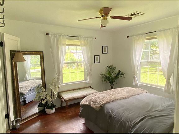 Bedroom #1