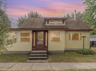 245 E Mahoney St, Merrill, MI 48637