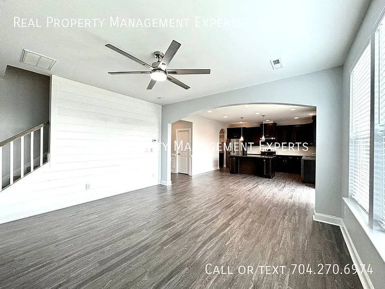 112 Cramerton Mills Pkwy — Photo 10
