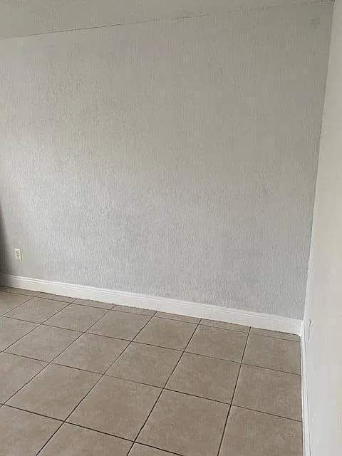 2 bed, 1.5 bath, 818 sqft, $2,450 — Photo 4