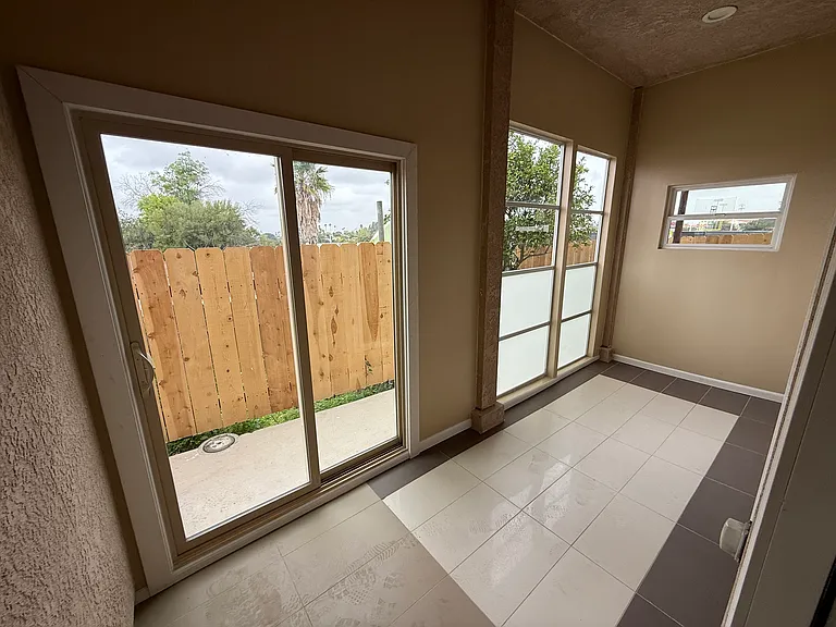 5436 Mary Lane Dr — Photo 9