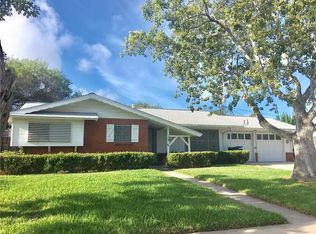 122 Driftwood Dr, Portland, TX 78374