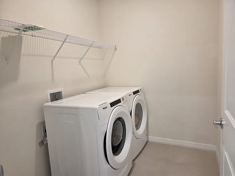 3908 Mossy Limb Ct — Photo 18