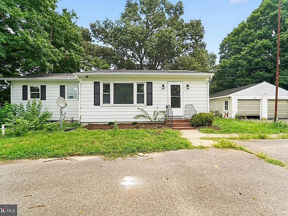 5th image of 23884 Bridgetown Rd