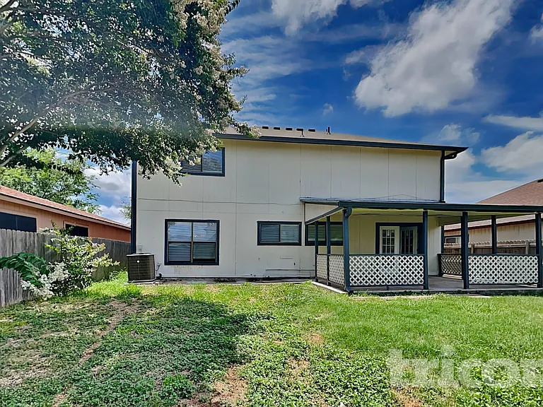 8015 Chestnut Barr Dr — Photo 19