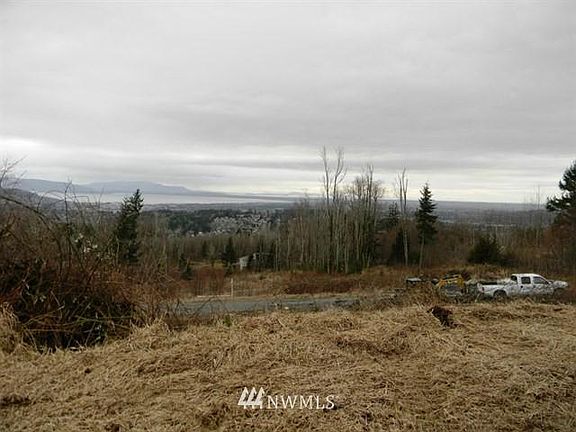 3rd image of 3672 Vineyard Dr