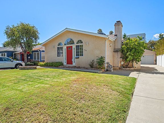 2nd image of 5233 Sylmar Ave
