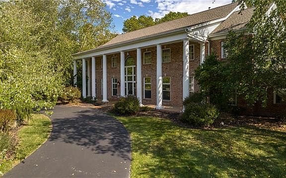 5th image of 564 Eagles Nest Ct
