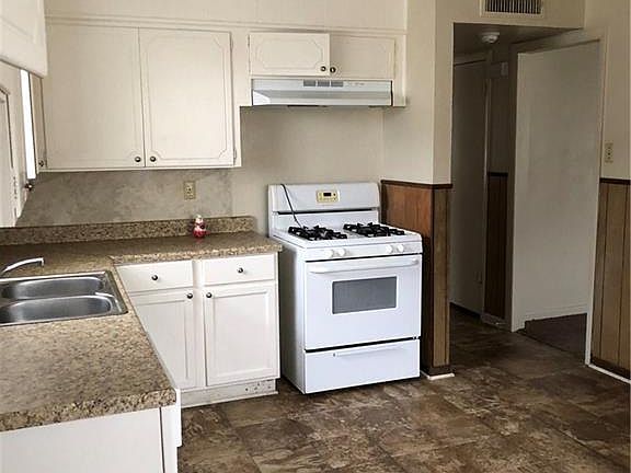 2nd image of 1216 Bonnie Dr