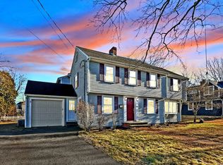 29 Douglas Rd, Needham, MA 02492