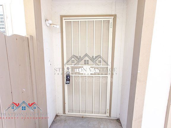 4th image of 1915 S 39th St Unit 113
