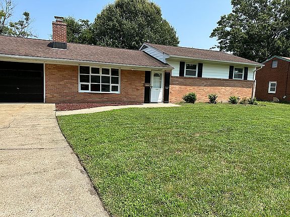 2nd image of 506 Catalpa Dr