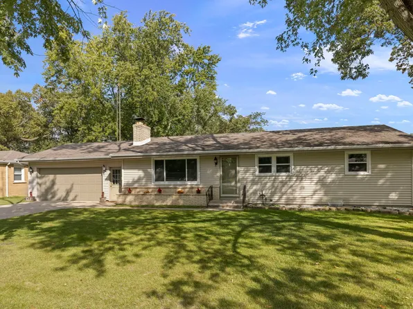 1102 Cecil Dr, Kankakee, IL 60901