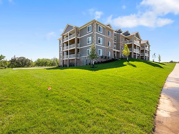 3rd image of 2871 Spring Rose Cir