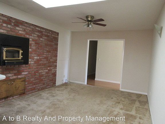 5th image of 884 Leland Way