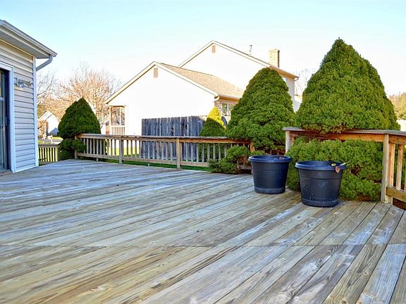 3rd image of 6646 Forrester Way
