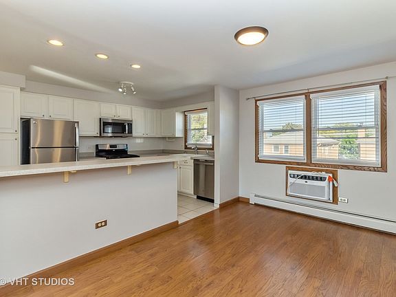 5th image of 6565 N Harlem Ave APT 3N