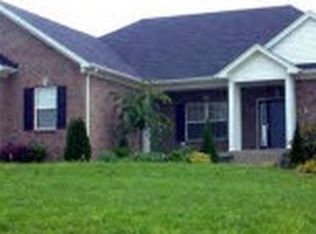 2211 Courtney Dr, La Grange, KY 40031