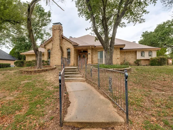 1503 Green Tree Ln, Duncanville, TX 75137