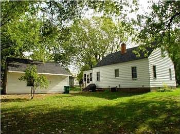 3rd image of 651 Lyles St SE