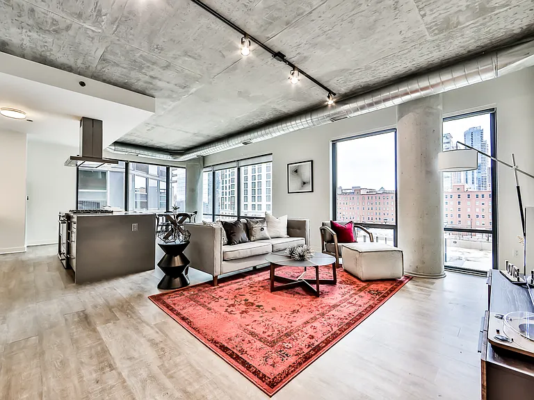 Sienna Chicago — Photo 10