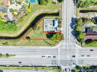 Lawrence Rd, Boynton Beach, FL 33436