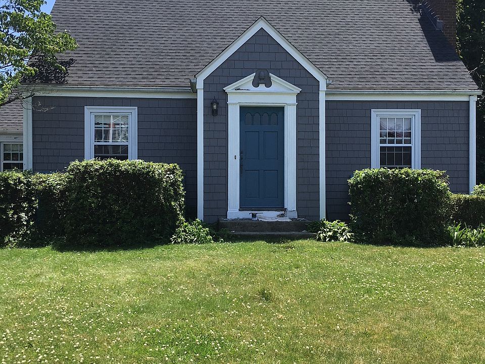 1st image of 126 Anoka Ave