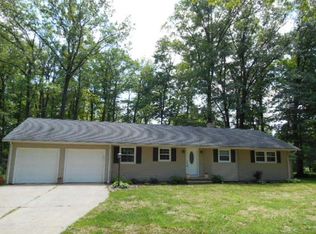 7996 Gildersleeve Dr, Kirtland, OH 44094