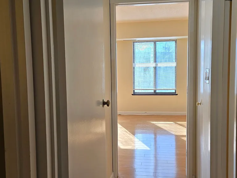 30 Stearns Rd #502 — Photo 5