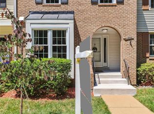5860 Langton Dr, Alexandria, VA 22310