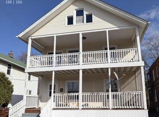 1622 9th St #2, Rockford, IL 61104