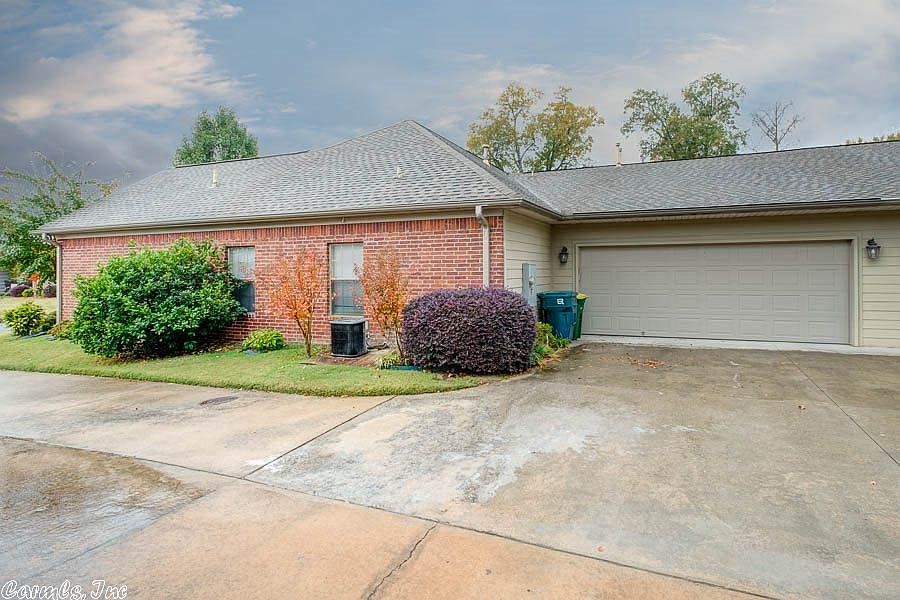 607 Stagecoach Vlg, Little Rock, AR 72210 Zillow