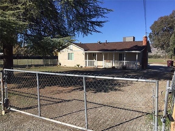 4th image of 44166 Palm Ave