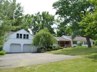 11 Betty Ln, New Milford, CT 06776