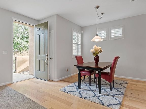 3rd image of 1604 Dante Cir