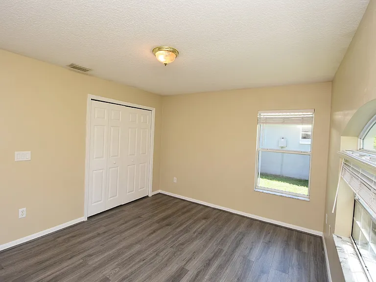 33 Lloyd Trl #B — Photo 8