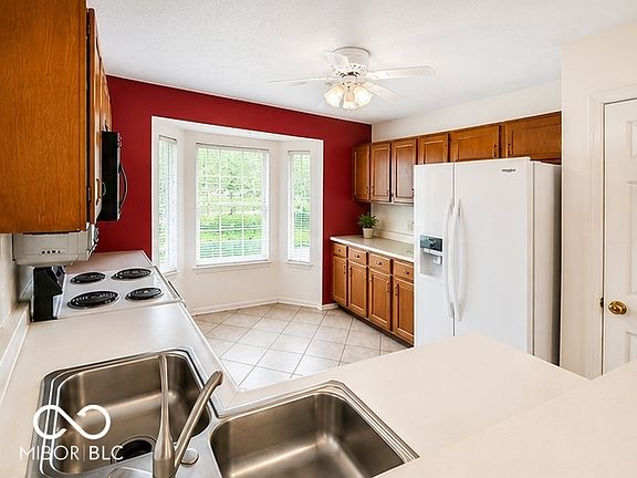 5th image of 8905 Lahr Ct