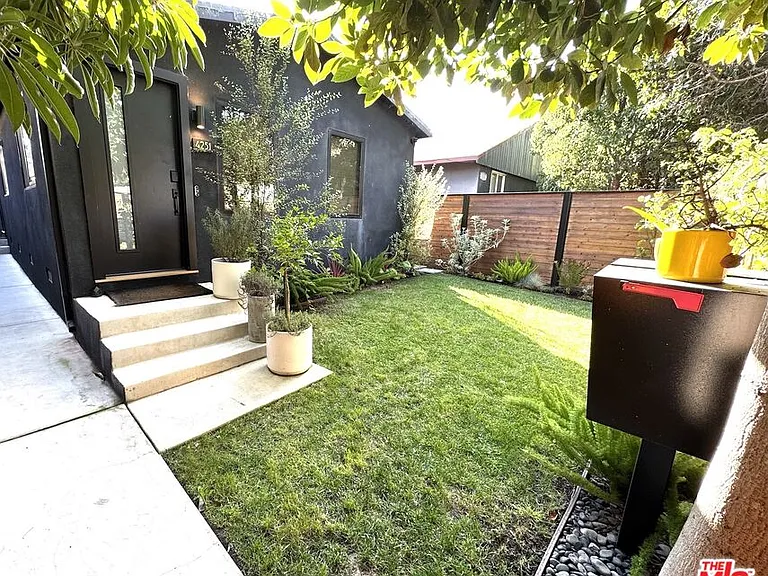 4251 S Centinela Ave — Photo 13