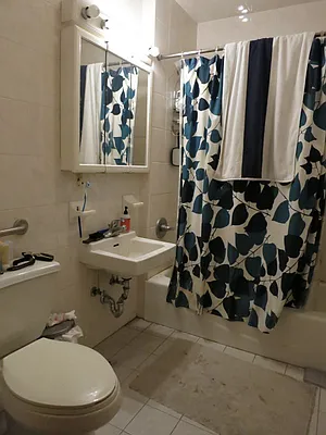 Rented by Bohemia Realty Group | media 10