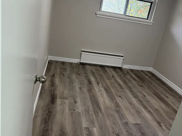 2808 Keele St — Photo 12