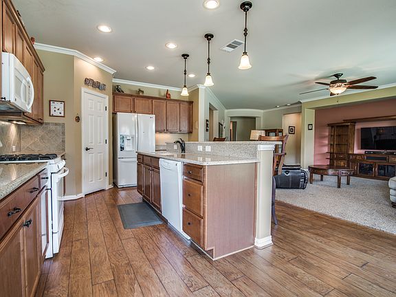 5th image of 9804 Teakwood Ave