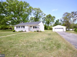 952 Herman Dr, Deptford, NJ 08096