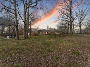 9062 E 40th Rd, Bon Aqua, TN 37025