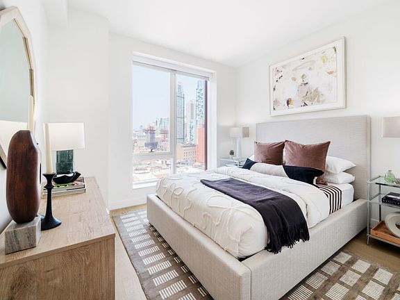 4th image of 17 Hanover Pl #14H
