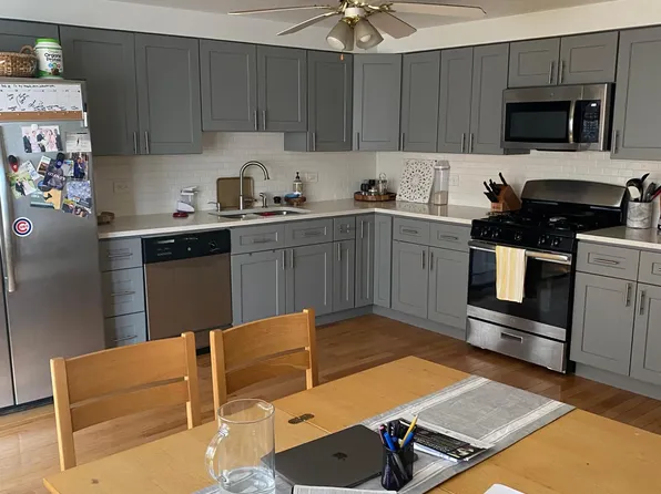 5704 N Oriole Ave APT 2B, Chicago, IL 60631