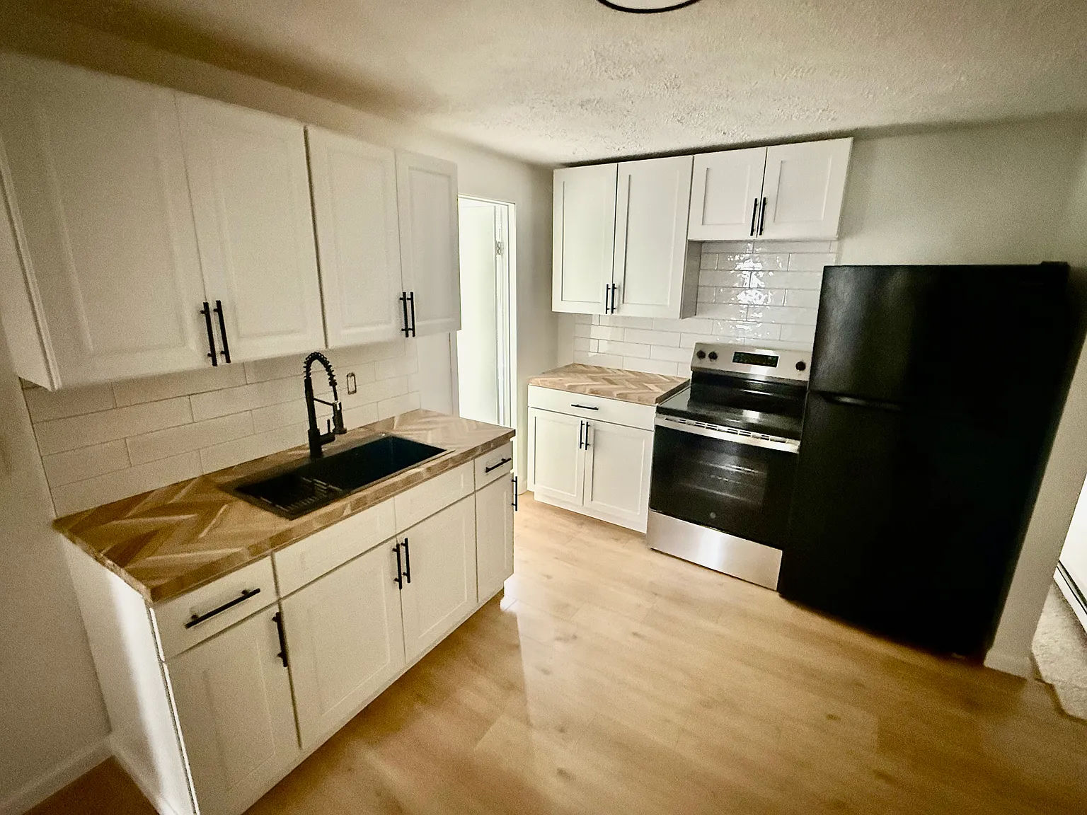 2508 Sarah St APT 3 photo 1