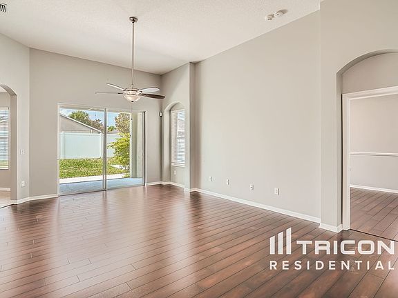 3rd image of 7126 Forest Mere Dr