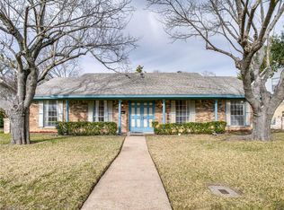 615 Little Creek Dr, Duncanville, TX 75116